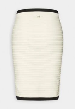 Alba Embossed Skirt - Pencil Skirt - Sandy Shore/Black -Guess Clothing Sale 49746a94ce4448e183a31c86d1828268