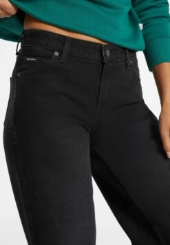 WIDE - Wide Leg - Schwarz -Guess Clothing Sale 4d25641240594737b4daa9e36471fe1f