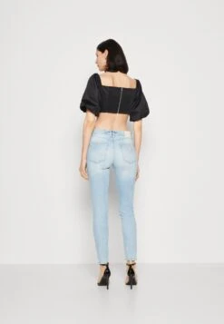 Guess 1981 Exposed Button - Jeans Skinny Fit - Pacific -Guess Clothing Sale 4e7baf16d6c54c12a45192b2bd980cc9