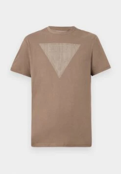 Guess TRIANGLE LOGO TEE - Print T-shirt - Smart Blue -Guess Clothing Sale 4f9b4ec2bc3e454990ab1b53d9a40d49 3