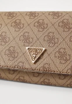 Guess NOELLE II XBODY FLAP ORGANIZER - Cross Body Bag - Latte/brown 10 Guess NOELLE II XBODY FLAP ORGANIZER - Cross Body Bag - Latte/brown -Guess Clothing Sale 4faaf373fc684c89bb59d790f8b00bd6