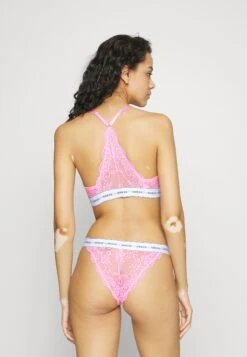 Guess Belle Brazilian - Briefs - Pinky Flower -Guess Clothing Sale 4fb36dfc0c2a474781cd5b253226624c
