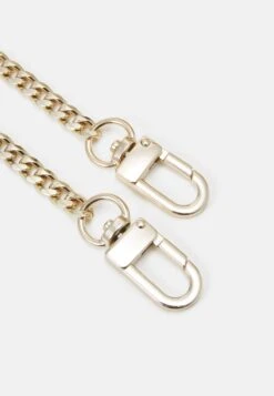 Guess Velina Mini Flap - Handbag - Pale Gold-Coloured 8 Guess Velina Mini Flap - Handbag - Pale Gold-Coloured -Guess Clothing Sale 506f211c737f47918af5e0ad3038bfd0