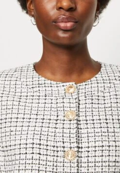 Provence- Blazer - White/Black 11 Provence- Blazer - White/Black -Guess Clothing Sale 50c9469ecbc5408b9d1c945154c1b57d