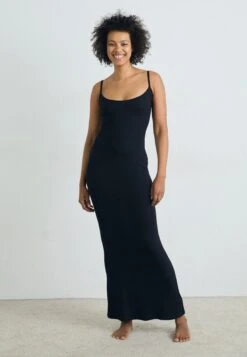 Guess TESSA LONG DRESS - Nightie - Jet Black