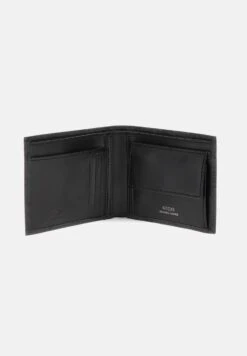Guess MITO BILLFOLD WITH COIN - Wallet - Black -Guess Clothing Sale 54aaaaea07124521b719aa40f2ec9b52