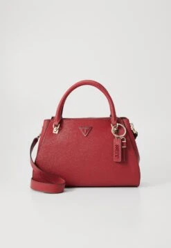 Guess NOELLE II LUXURY SATCHEL - Handbag - Light Cognac 18 Guess NOELLE II LUXURY SATCHEL - Handbag - Light Cognac -Guess Clothing Sale 551c13887e584d7ba013010aa6721aad