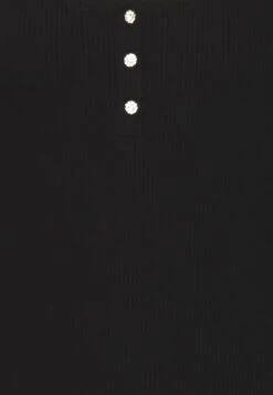 Guess Karlee Henley - Long Sleeved Top -Guess Clothing Sale 588ebe8b5866429f9135a7ef8f3c0fe1