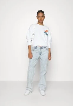 Go Earth Day - Sweatshirt - Pure White -Guess Clothing Sale 5bfc4669569c472fbb3c4781f746c2ae