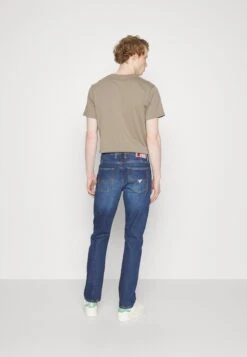 Guess Jeans Tapered Fit - Blue -Guess Clothing Sale 5c29316c442c4899b68ebd07cda1584c