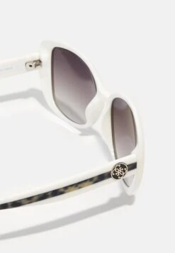 Guess Sunglasses - White -Guess Clothing Sale 5c9fc4a91bb649b3925f5e8ffaae7428