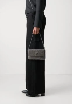 Guess ZALINA FLAP - Clutch - Silver Coloured