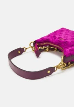 Guess Kimi Top Zip Shoulder Bag - Handbag - Mag -Guess Clothing Sale 60a99fac05724cd1817bc48cf201dce6