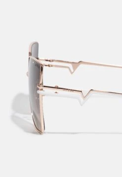 Guess Sunglasses - Shiny Rose Gold-coloured/gradient Brown -Guess Clothing Sale 690a93bd510944a384c25db66ad6c567