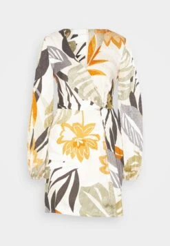 Guess Cassia Dress - Day Dress -Guess Clothing Sale 697394effc2d4359a8f801004e11e653