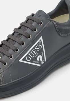 Guess Vibo - Trainers - Grey -Guess Clothing Sale 6ce23a93d41b48cc82032cbc3a093f6a