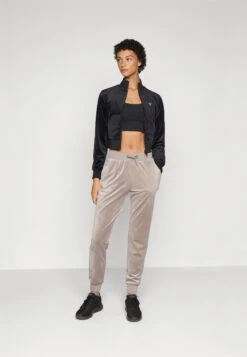 Guess Clothing Sale 26 Guess Clothing Sale -Guess Clothing Sale 6ecf6ab19f094f71b232802c704bbb73