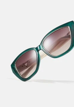Guess Set - Sunglasses - Green -Guess Clothing Sale 6fc0bda0f1ee449c83c7b513b1d12caa