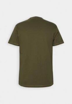 Guess Moisey Tee - Print T-Shirt - Olive Morning -Guess Clothing Sale 70b9d52025c048d1a169c076ccaa22bb