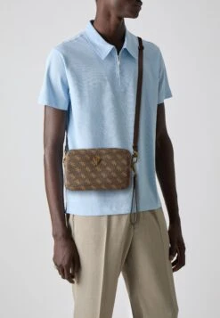 Guess MILANO MINI CAMERA BAG - Cross Body Bag - Brown/ochre