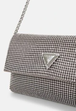 Guess ZALINA FLAP - Clutch - Silver Coloured -Guess Clothing Sale 74ff1e5b02b8470ea0a40622611298c1