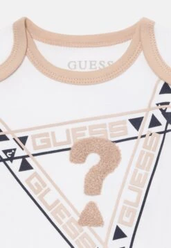 Guess BABY HOODED SET UNISEX - Tracksuit Bottoms - Skin Shadow -Guess Clothing Sale 7538c3186435438cabbed93e99c25055