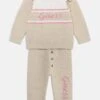 Guess BABY SET - Trousers - Light Oatmeal