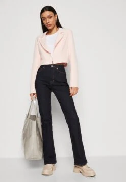 Guess Cropped Diane - Blazer - Calm Pink -Guess Clothing Sale 774360e5e1f5440a8f788e95ca59039a