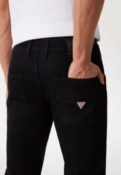 Guess Slim Fit Jeans - Schwarz -Guess Clothing Sale 775427537f284993b0acb92570f791f7