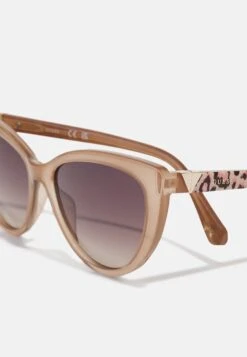 Guess - Sunglasses - Shiny Beige 9 Guess - Sunglasses - Shiny Beige -Guess Clothing Sale 78b752d9b4e244c2ac5247177e94f709