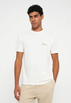 Guess SCRIPT LOGO TEE - Print T-shirt - Pure White 10 Guess SCRIPT LOGO TEE - Print T-shirt - Pure White -Guess Clothing Sale 7909fccce82049da998c14704406a0ef
