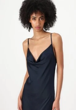 Guess AKILINA - Day Dress - Blau -Guess Clothing Sale 7a1de4b191df4e91ba4b36d76a3b1b79