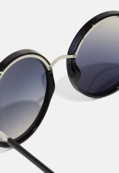 Guess Sunglasses - Shiny Black/Gradient Smoke -Guess Clothing Sale 7e3f1e08c8f04fb88accffaaa0efd826