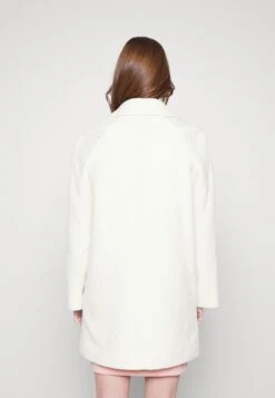 Guess Ginny - Short Coat - Cream White -Guess Clothing Sale 81bfaef727f048a999e01ec1c188be64