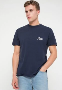 Guess SCRIPT LOGO TEE - Print T-shirt - Smart Blue -Guess Clothing Sale 82c1645103a844aab14f5cbeb8c65edd