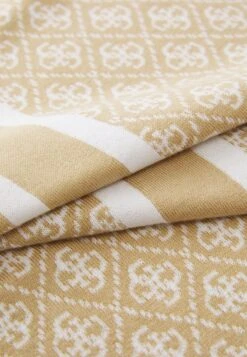 Guess SEVYN LOGO SCARF - Scarf - Foamy Taupe -Guess Clothing Sale 83b9dbc197124e958350c43296e74024