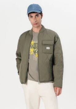 QUILTED PUFFER JACKET - Light Jacket - Olive Light Green -Guess Clothing Sale 8639bf712e0e43debb67814258d1a1ad
