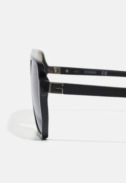 Guess Unisex - Sunglasses - Shiny Black/Green Mirror -Guess Clothing Sale 8884ee3540cf476fad04f85ad0d57f79