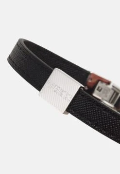 Guess Bond Street Unisex - Bracelet - Silver-Coloured -Guess Clothing Sale 8972fd4034674763a9af1b595b0d01c5