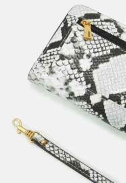 Guess Katey Large Zip Around - Wallet - White/Black -Guess Clothing Sale 899521d3758944e3b8e670ae262578f6