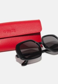 Guess Gu7862 - Sunglasses - Shiny Black -Guess Clothing Sale 8a674937d4c74657840c090ff4ac2c69