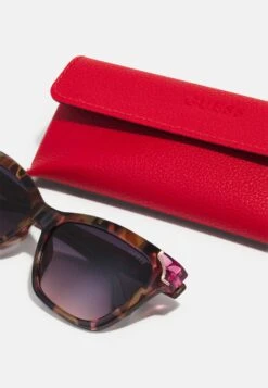 Guess Sunglasses - Pink -Guess Clothing Sale 8a8f4bcfd2154b79b2a67b461a66fbe6