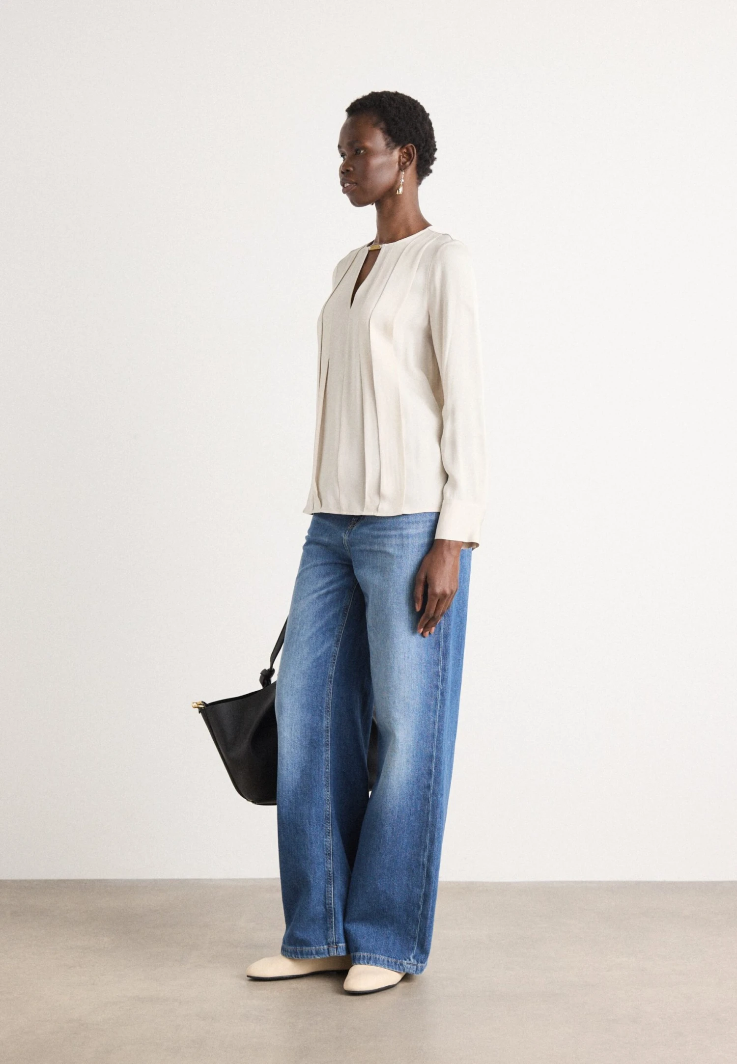 ANITA BLOUSE - Blouse - Dreamy Moon 2 ANITA BLOUSE - Blouse - Dreamy Moon - Image 2