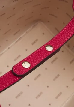 Guess Vikky Set - Handbag - Brown -Guess Clothing Sale 8ea23a5be8f84f71b8b436701c00a010