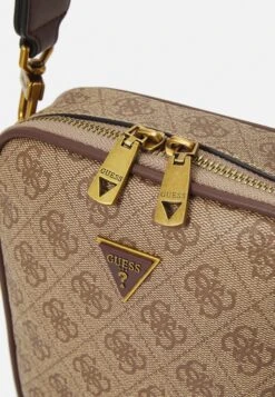 Guess Vezzola Smart Zip Around Xbody - Across Body Bag - Beige/Brown -Guess Clothing Sale 90fe06d53eaa4fa299ec3e9673c8ed7f