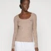 Guess COLETTE TOP - Long Sleeved Top - Silk Taupe