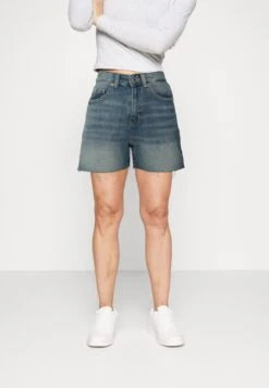 Guess Manola- Denim Shorts - Placid