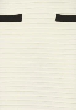 Alba Embossed Skirt - Pencil Skirt - Sandy Shore/Black -Guess Clothing Sale 95fb7e94c1a042a4ab3cb9bdeb2e8bb9