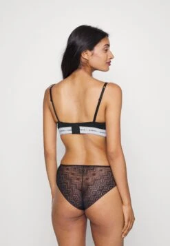 Guess Belle Padded - Balconette Bra - Jet Black -Guess Clothing Sale 981da0fe0ed84140a3d18f9f499c8152