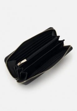 Guess Laurel- Wallet - Coal Logo 7 Guess Laurel- Wallet - Coal Logo -Guess Clothing Sale 982e6c2cab1542a1be936b243f6ae90c